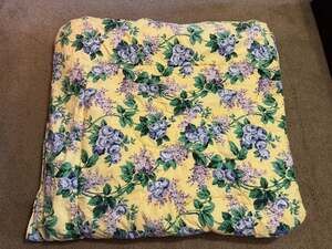 LONGABERGER LILAC ROSE YELLOW VINE REVERSIBLE QUILTED COMFORTER FULL/QUEEN